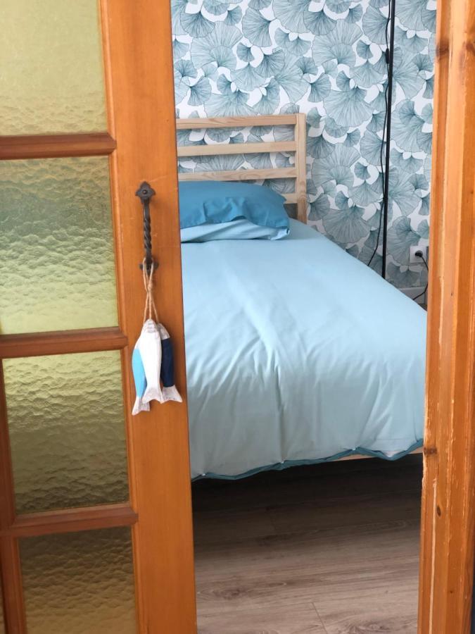 Bleu Sale - F2 Courseulles Avec Balcon Apartman Kültér fotó