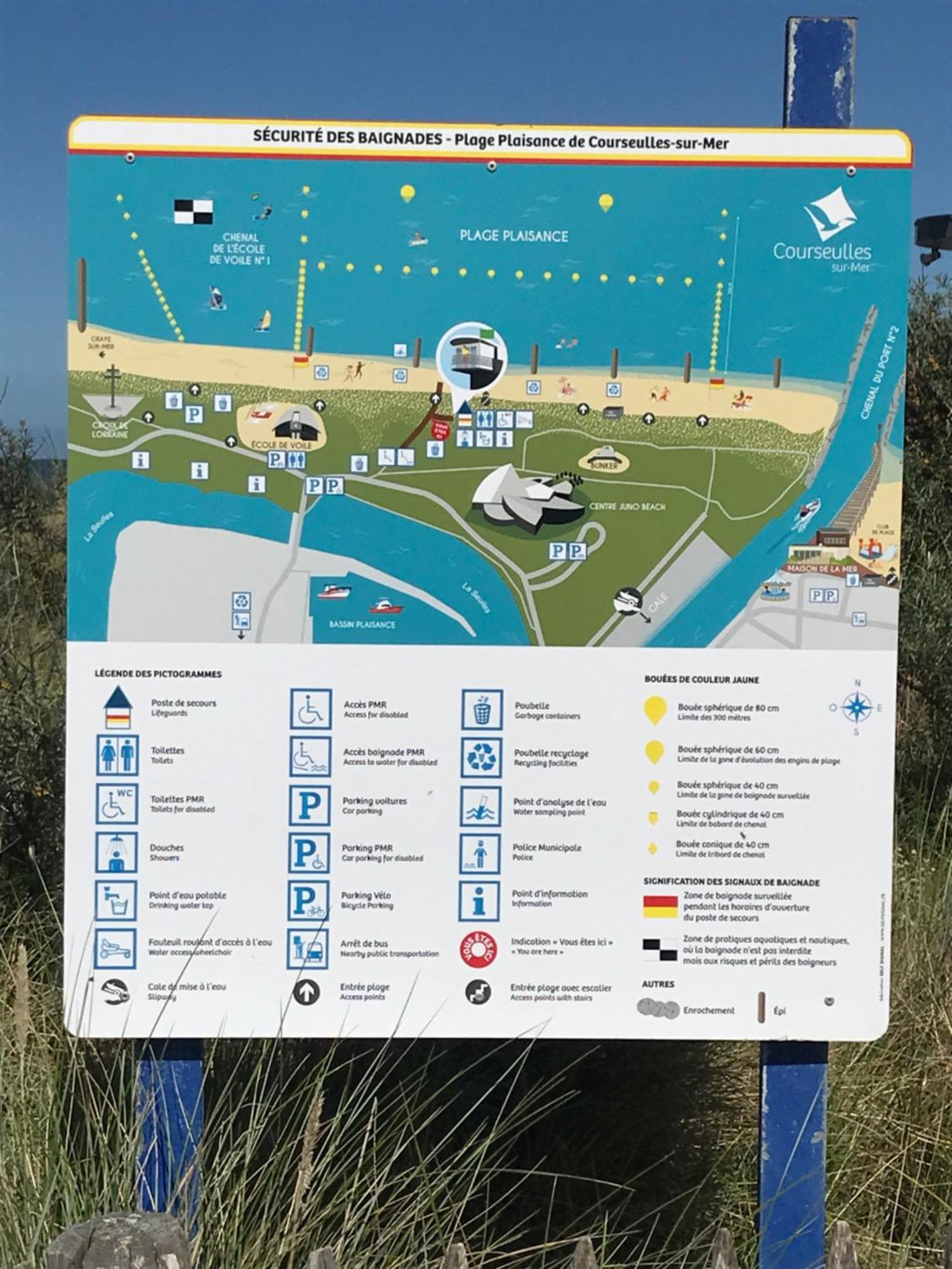 Bleu Sale - F2 Courseulles Avec Balcon Apartman Kültér fotó